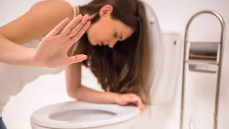 Bulimia Nervosa: बुलीमिया नेर्वोसा क्या है? जानें इसके कारण, लक्षण और उपाय