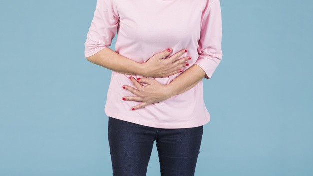 Menopause: रजोनिवृति (मेनोपॉज) क्या है? जानिए इसके कारण, लक्षण और इलाज