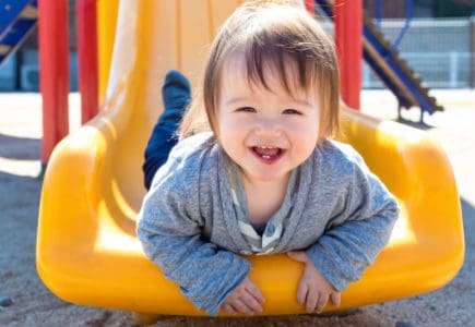 12 महीने के बच्चे की देखभाल के लिए आपको क्या जानने की आवश्यकता है?