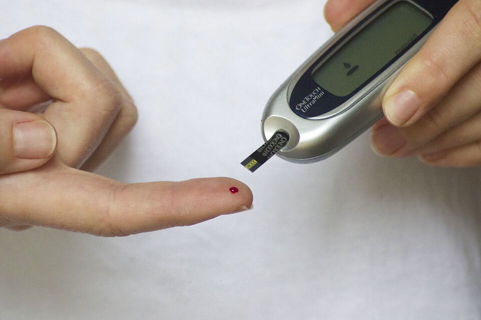 Diabetes: डायबिटीज रोग क्या है? जानें इसके कारण, लक्षण और उपाय