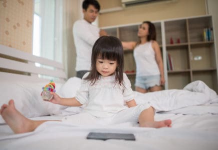 पेरेंट्स कैसे करें ऑटिस्टिक बच्चे की देखभाल?