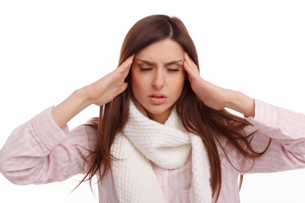 Migraine: माइग्रेन क्या है? जानें इसके कारण, लक्षण और उपचार