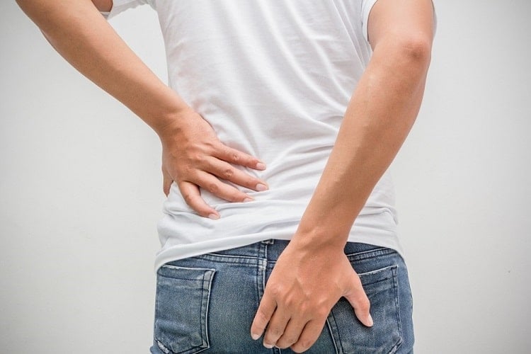 Hemorrhoids: हिमोरॉइड्स (पाइल्स) क्या है? जानें इसके कारण, लक्षण और उपाय