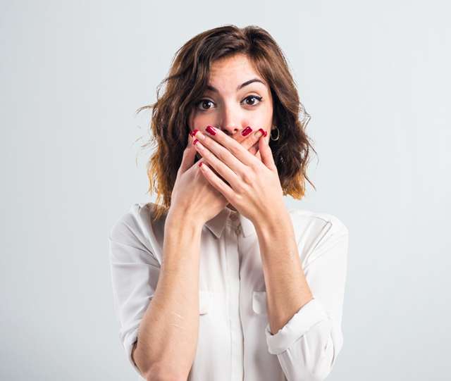 हिचकी तुरंत हो जाएगी बंद, अपनाएं ये आसान से उपाय