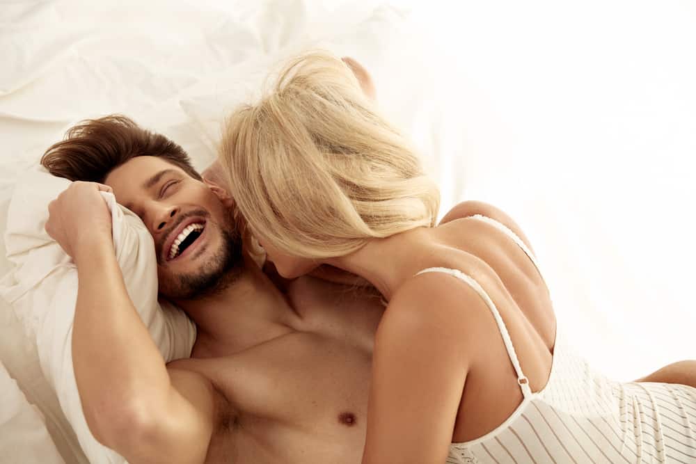 पुरुषों के कामुक अंग : पुरुषों के इन 9 अंगों को छूने से वे हो जाते हैं उत्तेजित 