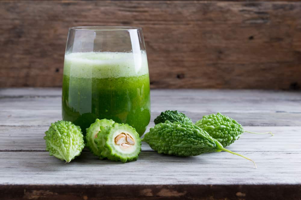 करेले के जूस के सेवन से मिल सकते हैं कई शारीरिक लाभ!