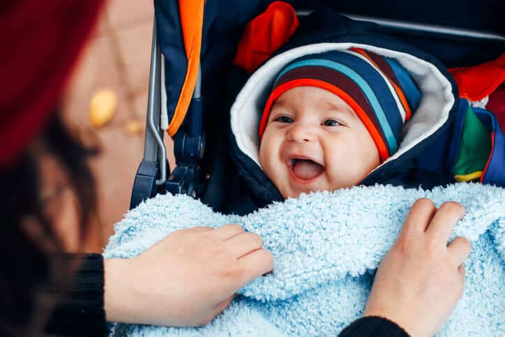 बच्चों के कपड़े खरीदते समय रखें इन बातों का ख्याल