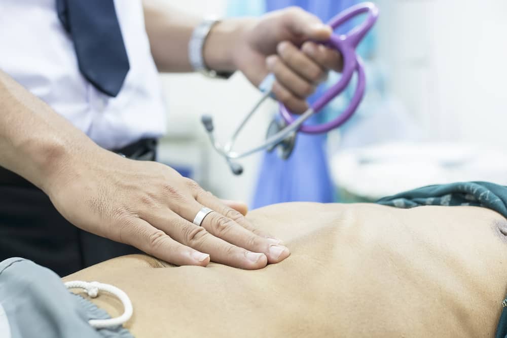 पेट दर्द के सामान्य कारण क्या हो सकते हैं?