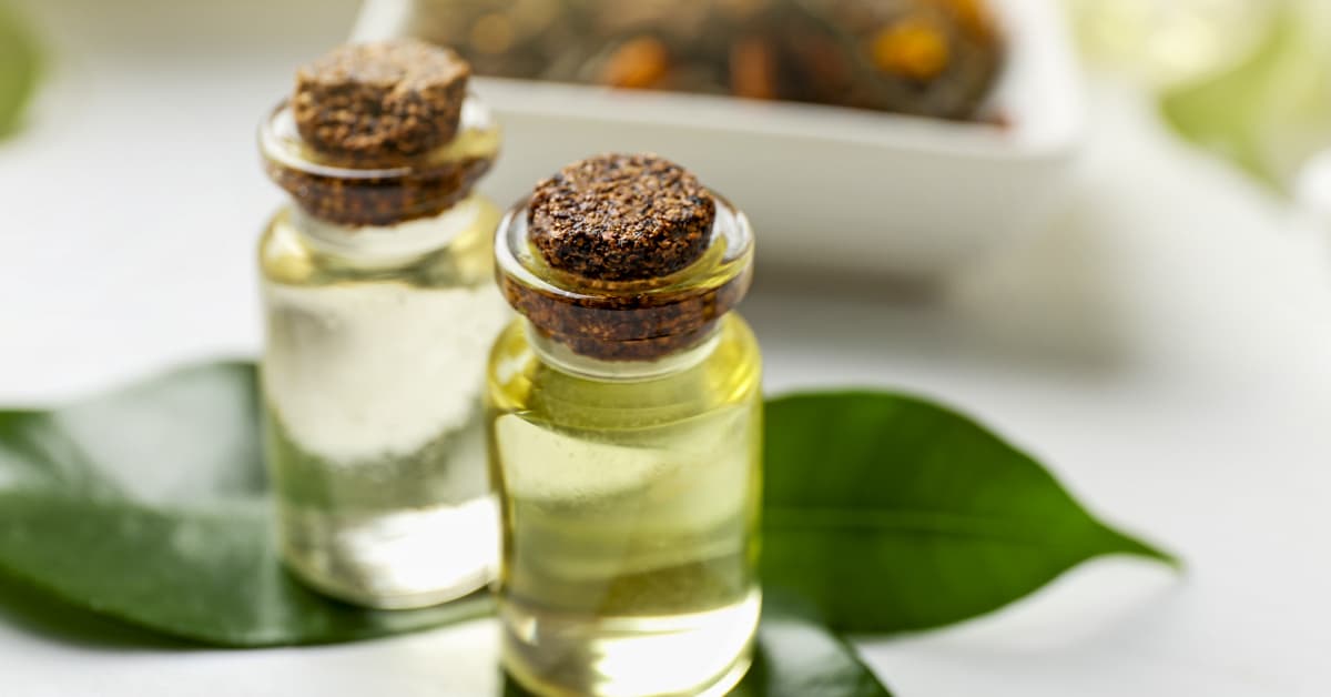 बच्चे के लिए किस तरह के बेबी ऑयल का इस्तेमाल करना चाहिए?