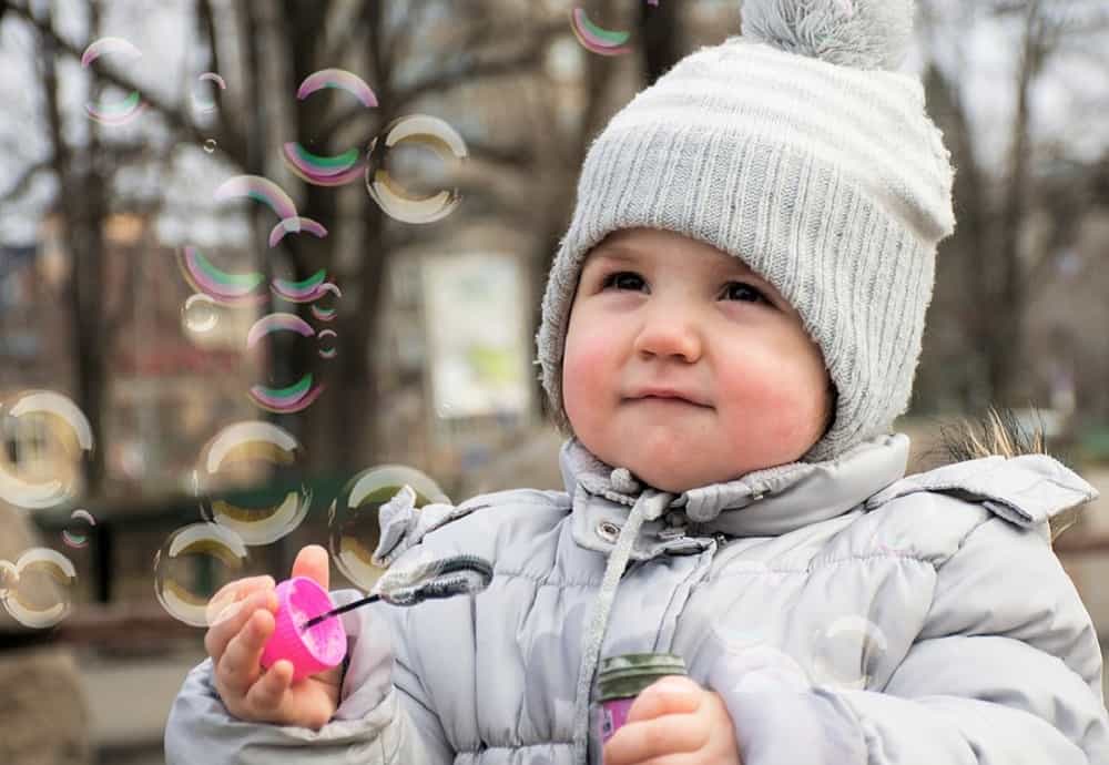 सर्दियों में बच्चे की देखभाल कैसे करें?