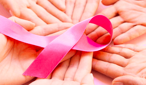 क्या आर्टिफिशियल इंटेलीजेंस (AI) ब्रेस्ट कैंसर की जांच में मददगार साबित हो सकता है?