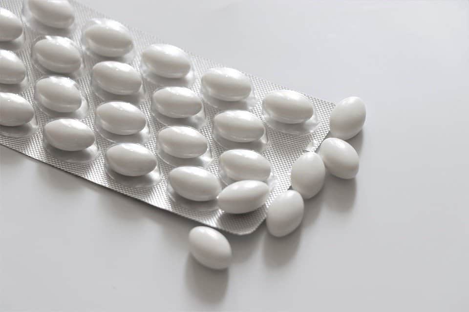 Diclofenac sodium : डिक्लोफेनाक सोडियम क्या है? जानिए इसके उपयोग, साइड इफेक्ट्स और सावधानियां