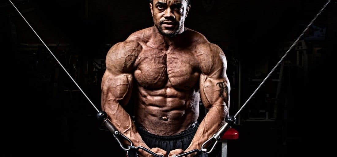 चौड़ी छाती की रखते हैं चाहत, तो करें ये बेस्ट चेस्ट एक्सरसाइज