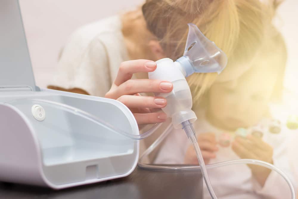 नवजात शिशु की खांसी का घरेलू इलाज