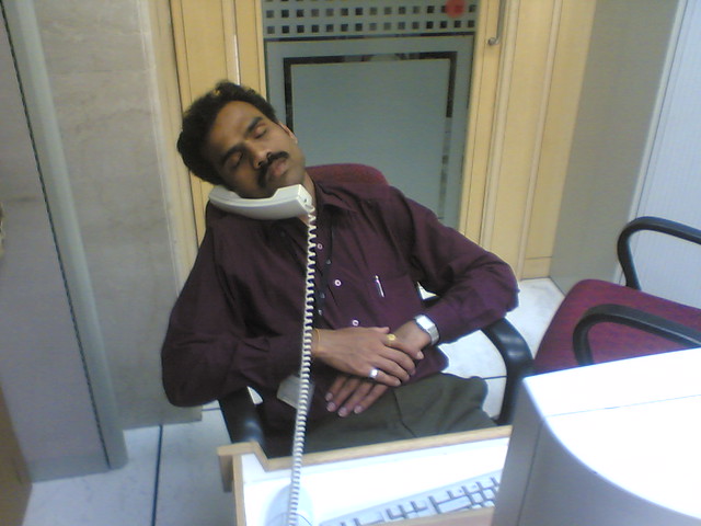 नाइट शिफ्ट में काम करने से हो सकती हैं ये समस्याएं, हो जाएं सावधान