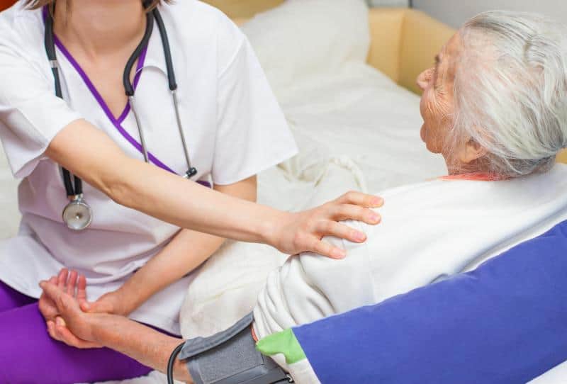 Orthostatic hypotension : ऑर्थोस्टैटिक हाइपोटेंशन क्या है? जानिए इसके कारण लक्षण और उपाय