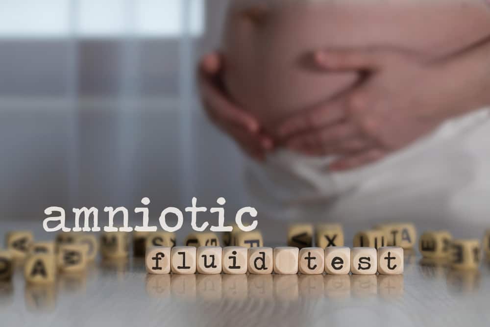 एमनियॉटिक फ्लूइड क्या है? गर्भ में पल रहे शिशु के लिए के लिए ये कितना जरूरी है?