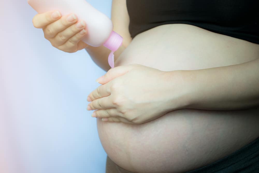 प्रेग्नेंसी में ड्राई स्किन की समस्या हैं परेशान तो ये 7 घरेलू उपाय आ सकते हैं काम