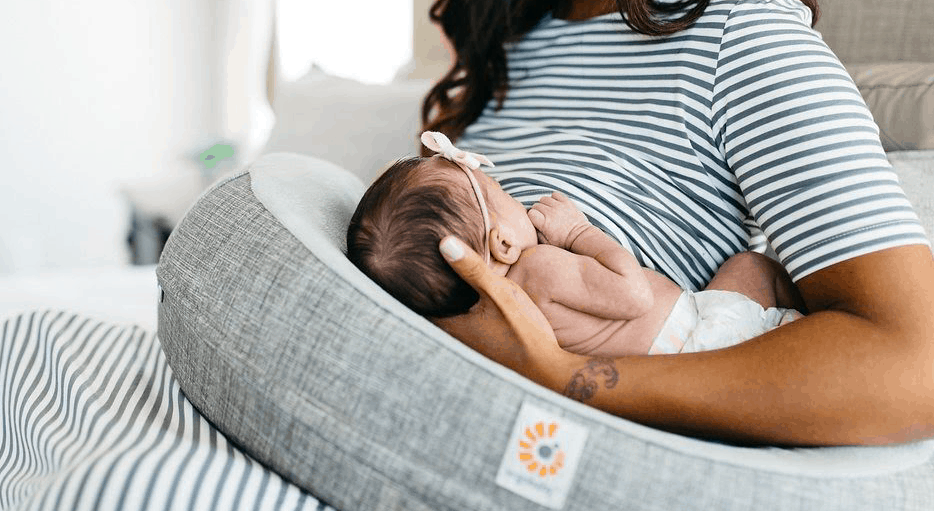 सिजेरियन डिलिवरी के बाद स्तनपान करवाने के टिप्स