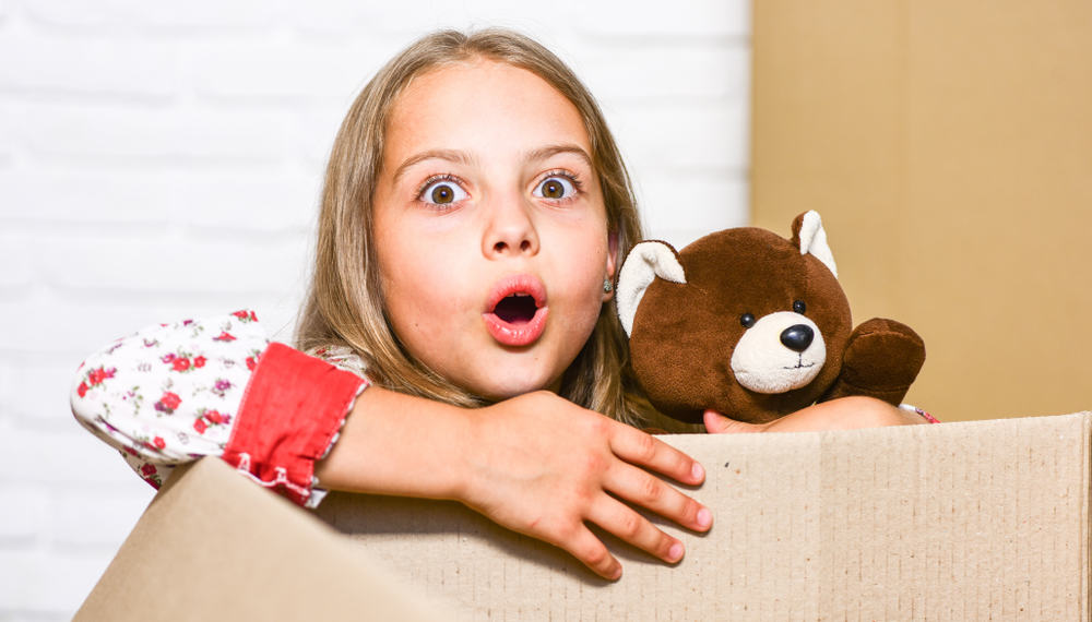 बच्चों का खुद से बात करना है एक अच्छा संकेत, जानें क्या हैं इसके फायदे