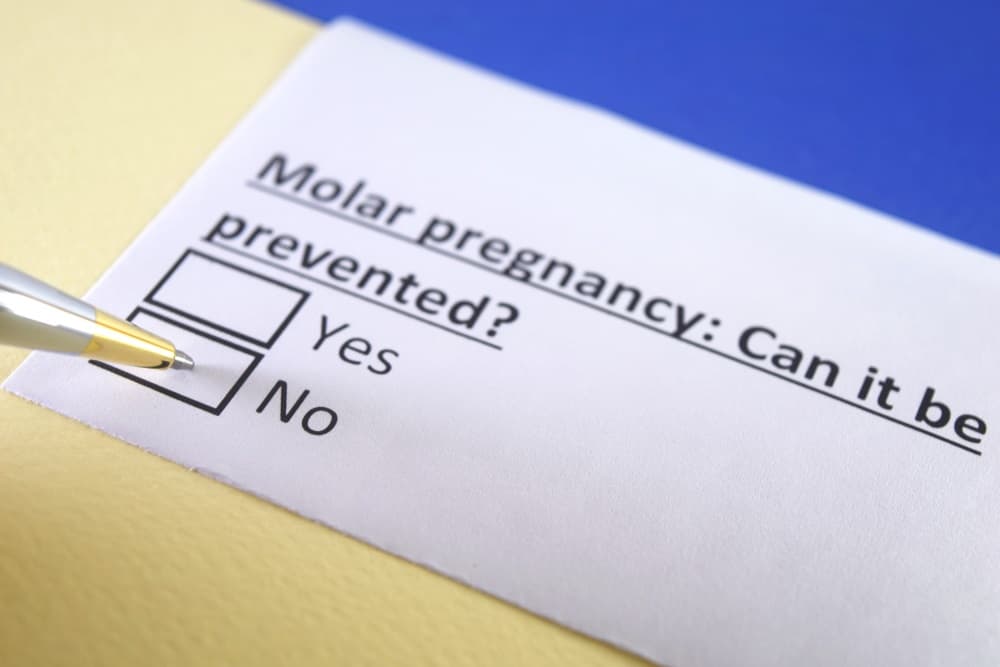 मोलर प्रेग्नेंसी क्या है? जानिए इसका इलाज और लक्षण