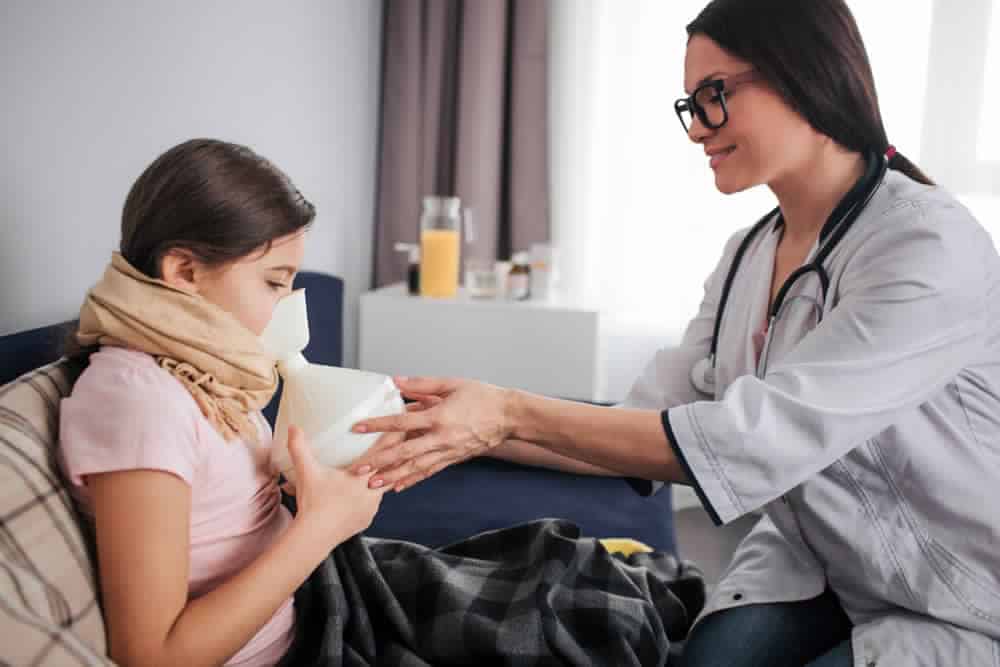 कफ की समस्या से हैं परेशान, जानिए क्या हैं कफ निकालने के उपाय?