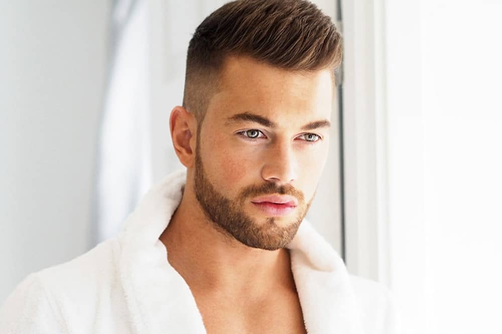 दाढ़ी आने की सही उम्र क्या है? जानिए किसी उम्र में आनी चाहिए बियर्ड