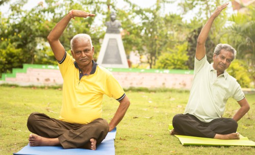 सीनियर सिटीजन फिटनेस टेस्ट क्या है? बुजुर्गों के स्वास्थ्य के बारे में इससे क्या पता चलता है, जानें यहां