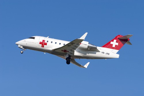 एयर एंबुलेंस के बारे में कितना जानते हैं आप? जानें इसका किराया और बुक करने का तरीका