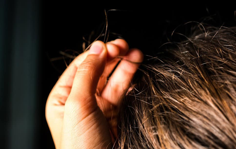 Trichotillomania: ट्राइकोटिलोमेनिया क्या है?