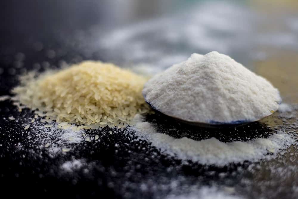 चावल के आटे के घरेलू उपयोग के बारे में कितना जानते हैं आप?