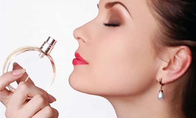 इन वजहों से आपके परफ्यूम ज्यादा देर नहीं टिकते