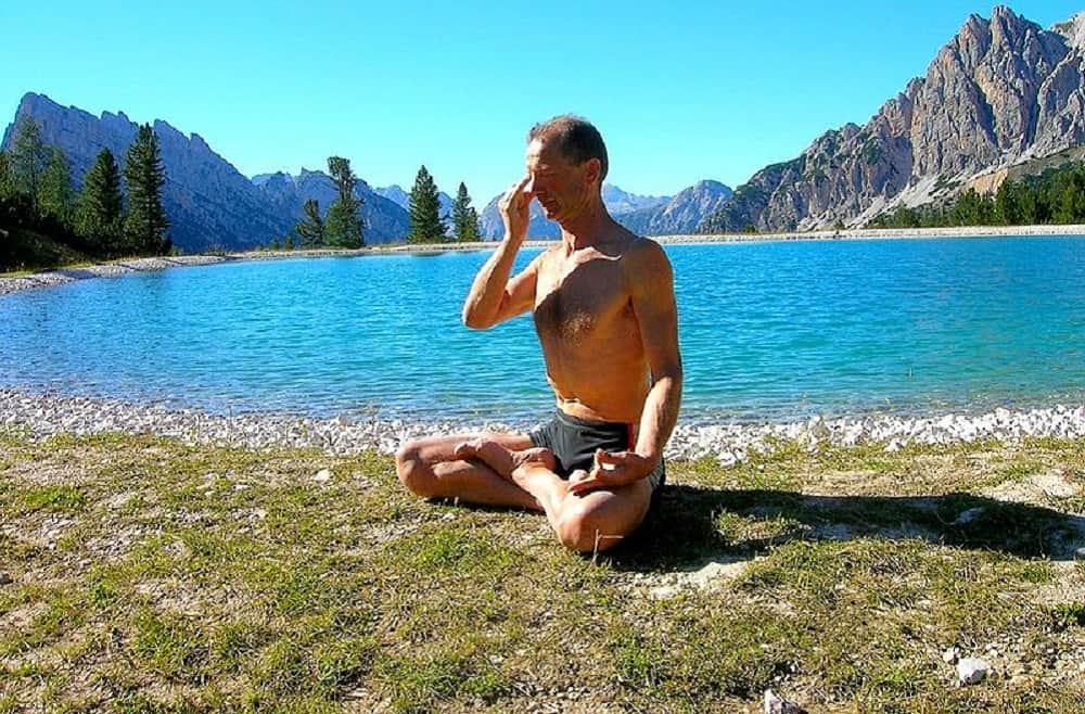 राइट ब्रीदिंग हैबिट्स तनाव दूर करने से लेकर दे सकती हैं लंबी उम्र तक