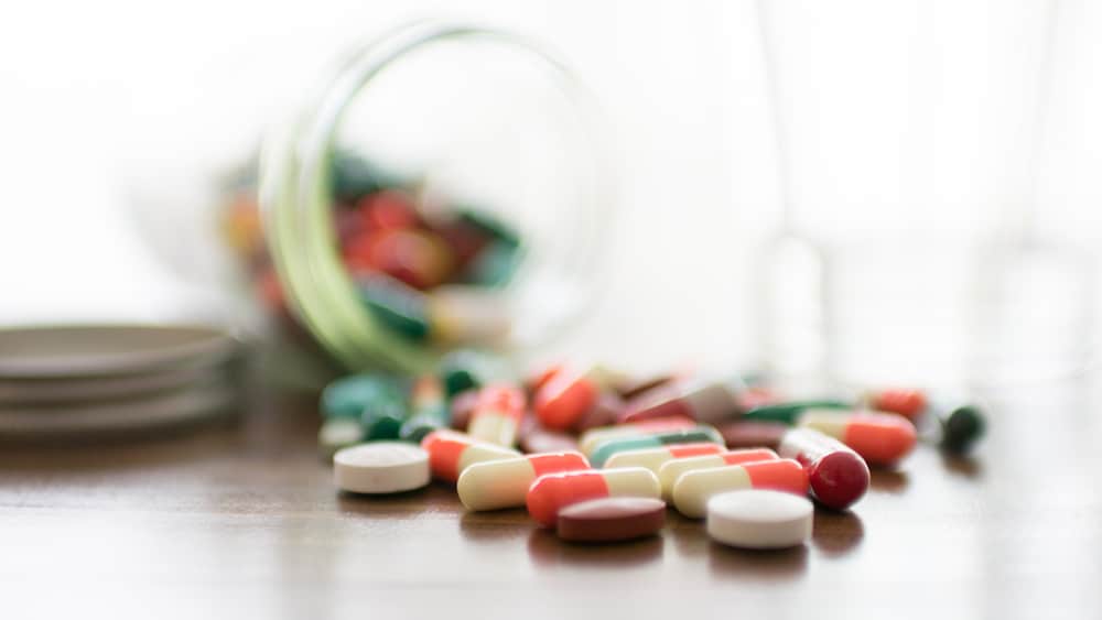 Acemiz MR: एसीमिज एमआर क्या है? जानिए इसके उपयोग और साइड इफेक्ट्स