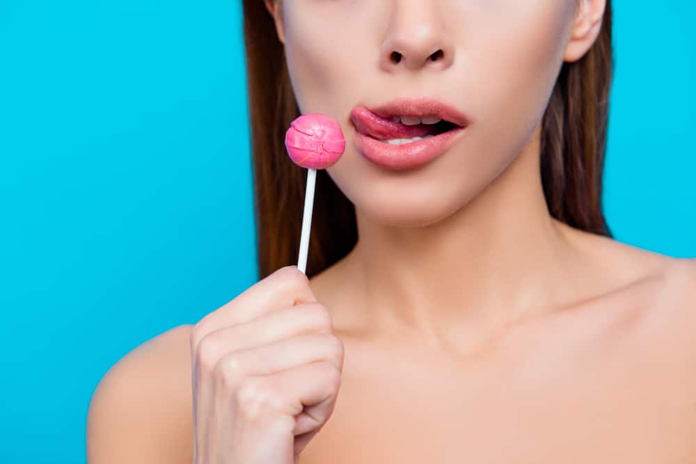 ओरल सेक्स क्या है? युवाओं को क्यों है पसंद?