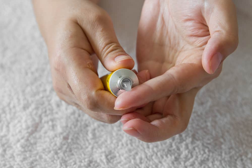 Zole F: जोल एफ क्या है? जानिए इसके उपयोग और साइड इफेक्ट्स