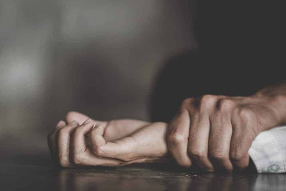 यौन उत्पीड़न क्या है? जानिए इससे जुड़े कानून और बचाव
