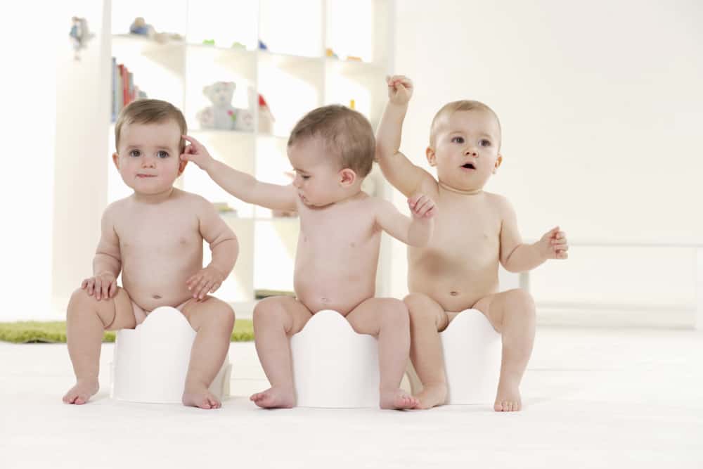 बच्चे का मल कैसे शिशु के सेहत के बारे में देता है संकेत