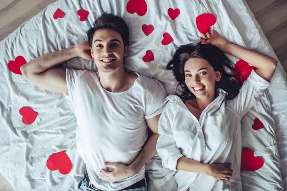 सेक्स कब और कितनी बार करें, जानें बेस्ट सेक्स टाइम