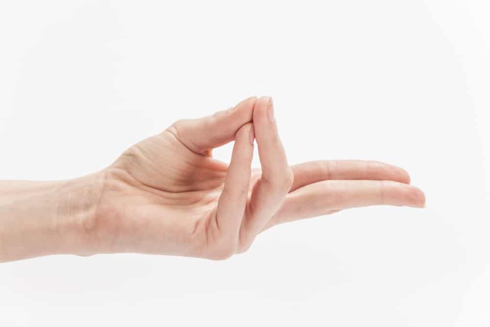 प्राण मुद्रा (Prana Mudra) करने का सही तरीका और इसके फायदे, जानें यहां