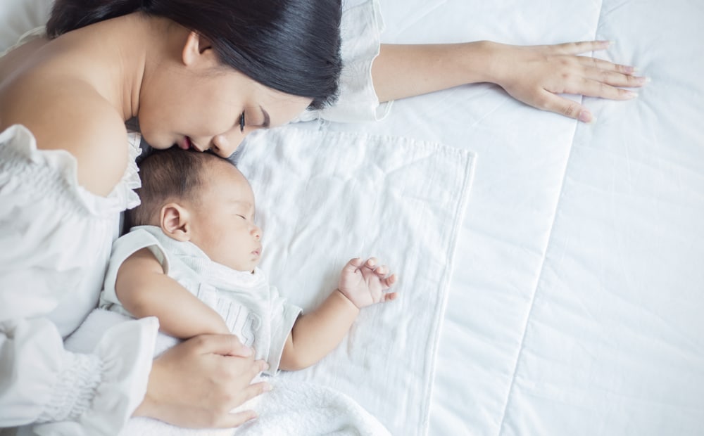 न्यू मॉम के लिए सेल्फ केयर व पेरेंटिंग हैक्स और बॉडी इमेज - Parenting Hacks, Self Care for New Moms, Body Image
