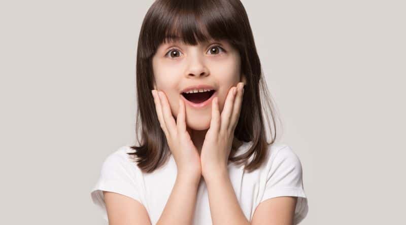 क्यों होती है बच्चों में असमय सफेद बाल की समस्या? जानें कुछ घरेलू नुस्खें