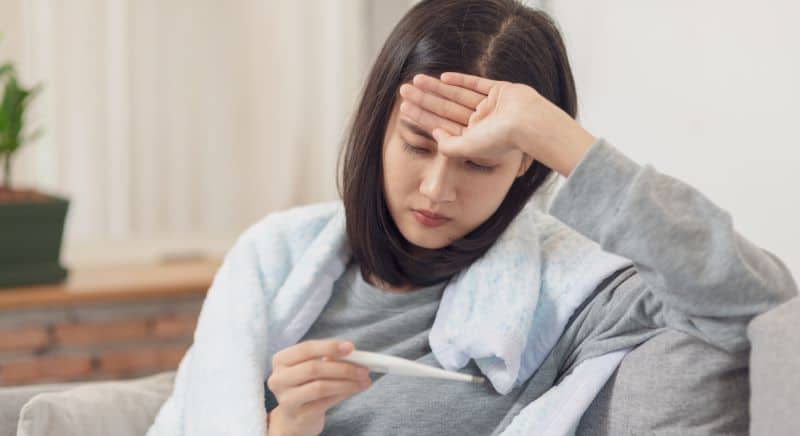 फीवर में डायट: क्या खाना चाहिए और क्या नहीं?