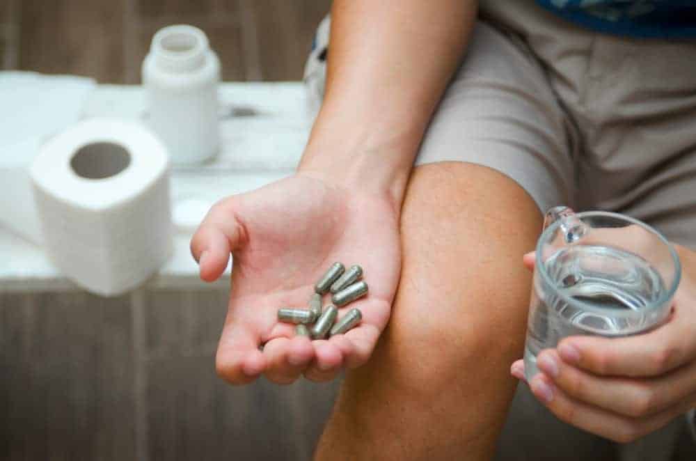 स्टीमुलेंट लैक्सेटिव या सेलाइन लैक्सेटिव के सेवन से पहले हमें क्या जानना है जरूरी?