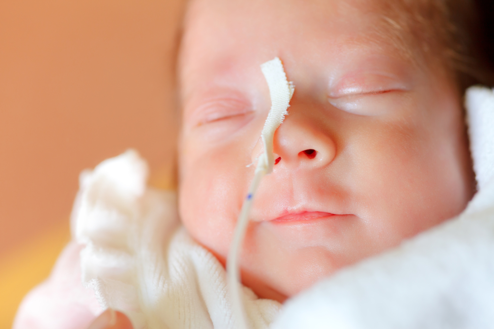 क्या होता है टोटल पेरेंटेरल न्यूट्रिशन? जानें कैसे कमजोर शिशु की बचा सकता है ये जान