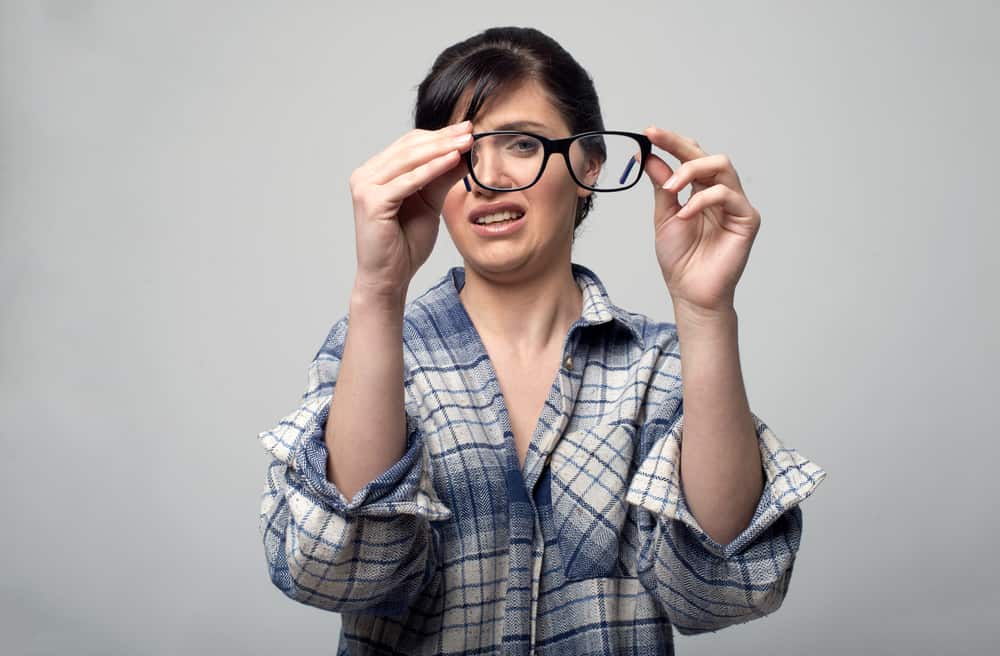 आंखों की समस्याओं को न करें नजरअंदाज, जानें नजर में खराबी और अंधेपन के बारे में