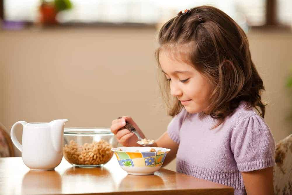 छोटे बच्चों के लिए 9 बेस्ट ब्रेकफास्ट सीरियल्स, पोषण की कमी को करेंगे पूरा!
