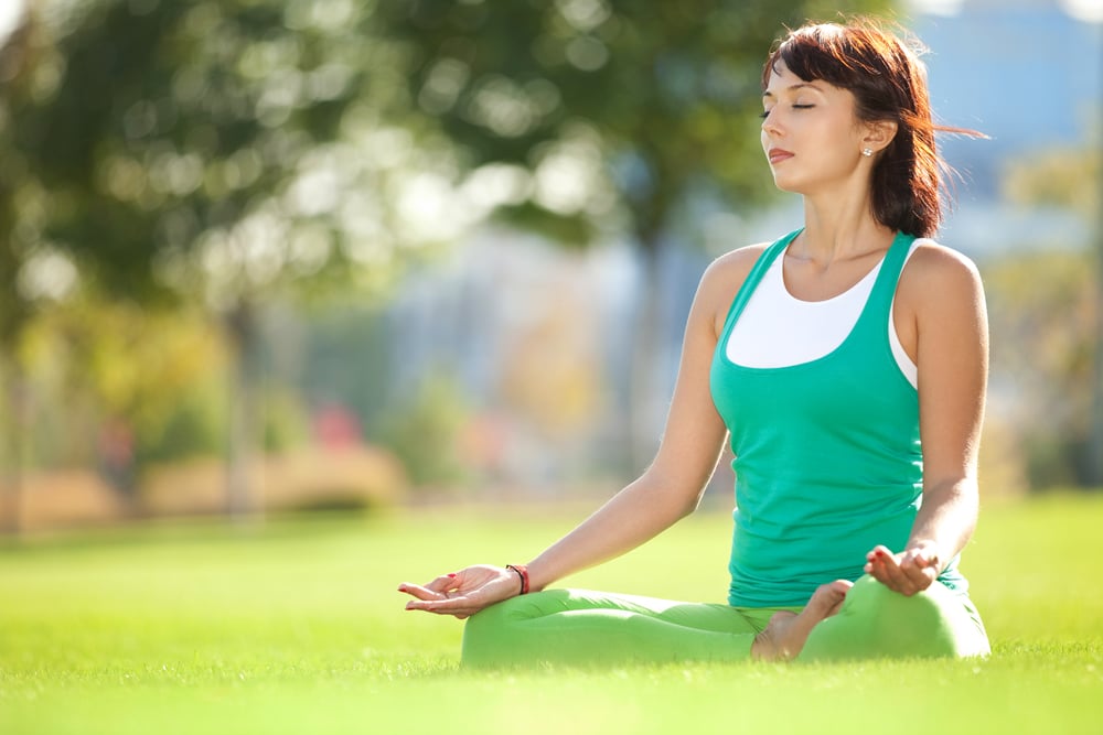 फोकस करने में होती है समस्या, तो मंत्र योग का थामें हाथ!