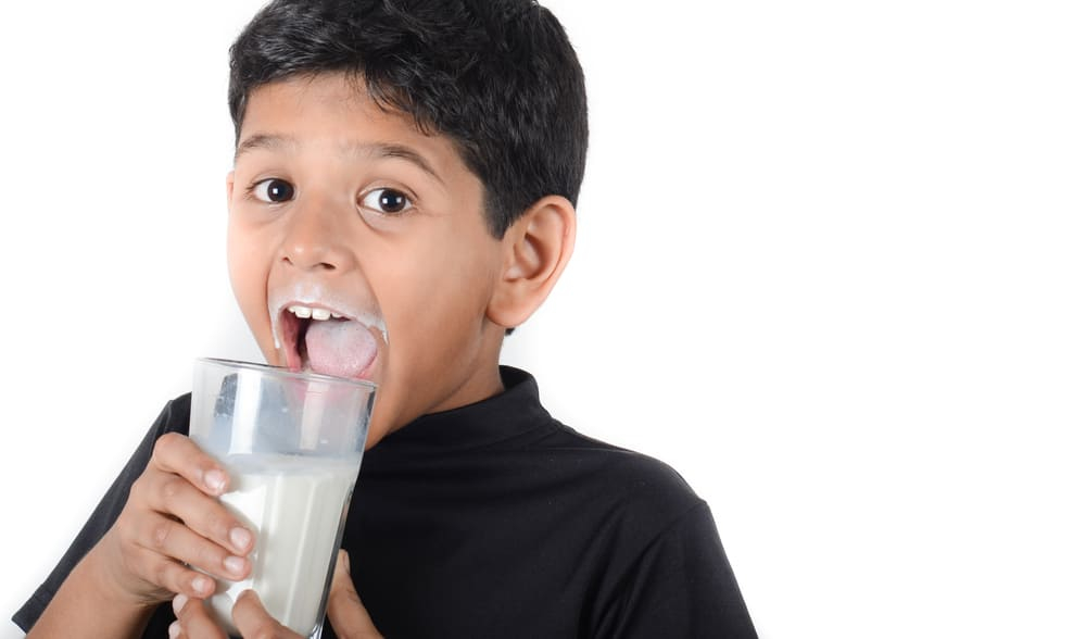 बच्चों के लिए छाछ फायदे : एक नहीं, दो नहीं, बल्कि हैं अनगिनत!