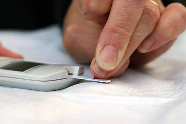 जानिए डायबिटीज में नाखून में पीलेपन को क्यों ना करें इग्नोर?